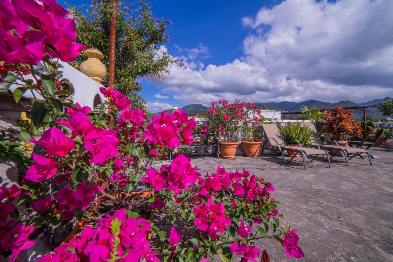 Hotel Gran Plaza Euromaya Антигуа-Гватемала Экстерьер фото